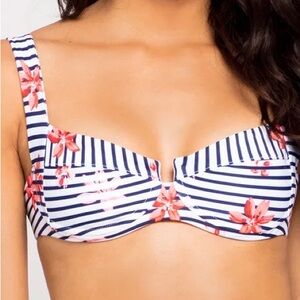 NWOT L*Space Camellia floral bay bikini top